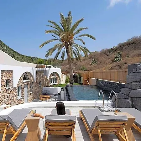 ホテル Occhio Luxury Santorini With Private Pool 4*