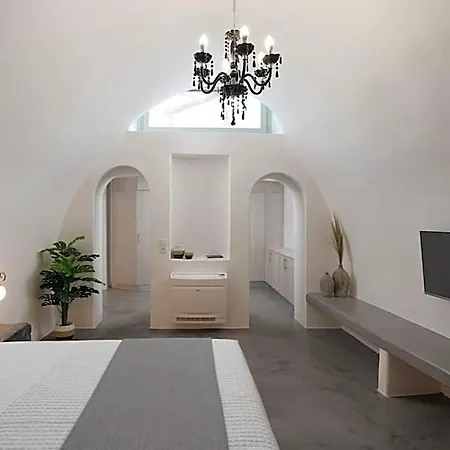 Occhio Luxury Santorini With Private Pool 4*